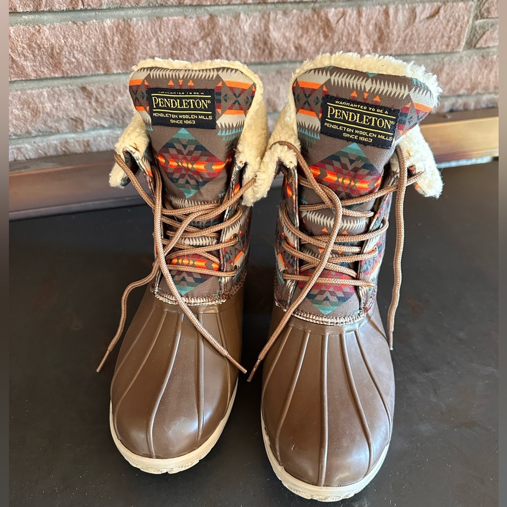 Pendleton Winter Boots